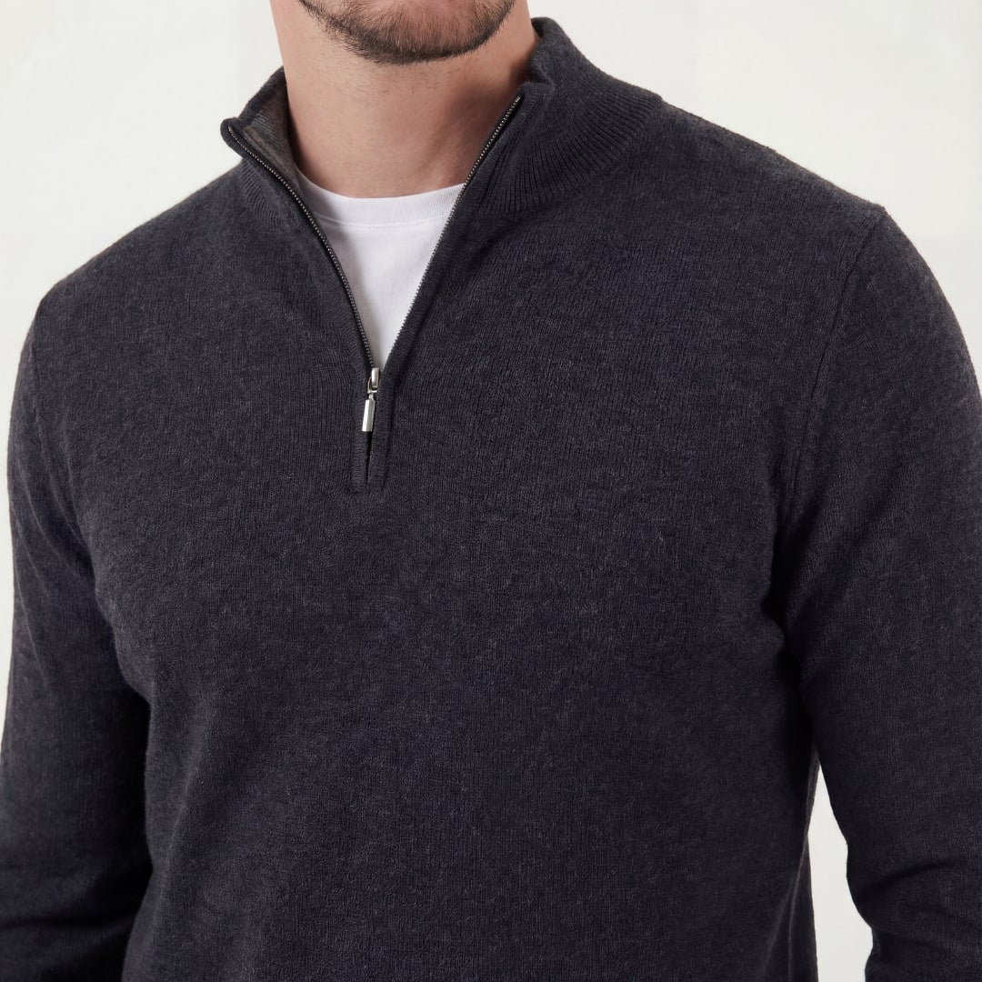 Herren Strickpullover Anthrazit mit Stehkragen | Jannik