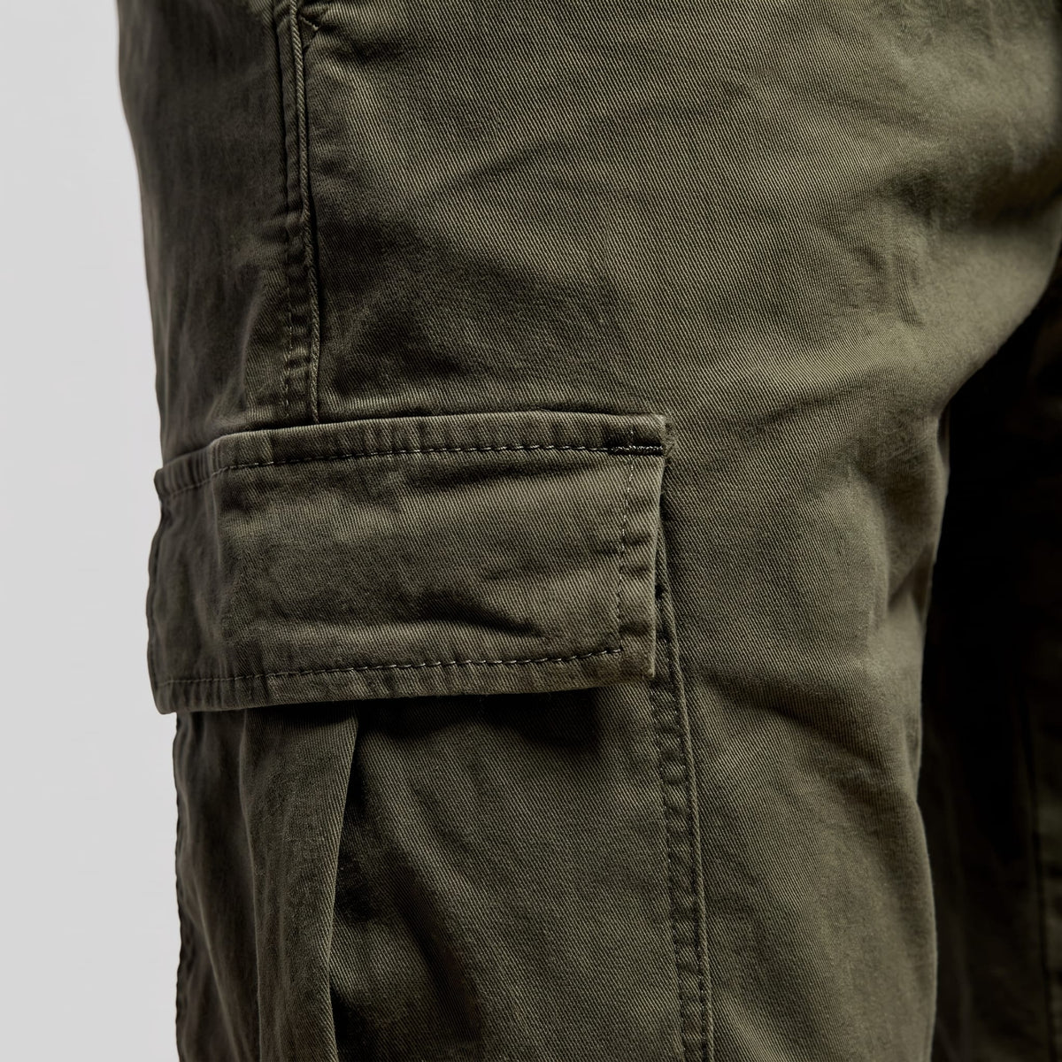 Herren Cargoshorts mit Kordelzug und Klappentaschen | Mirko