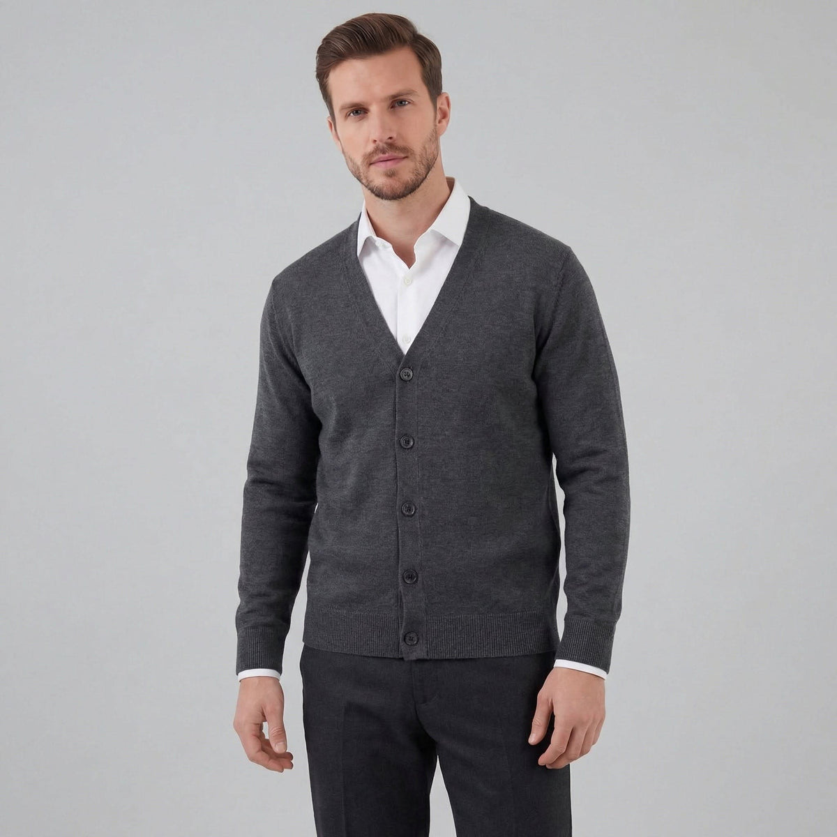 Herren Feinstrickjacke mit V-Ausschnitt | Sebastian_15