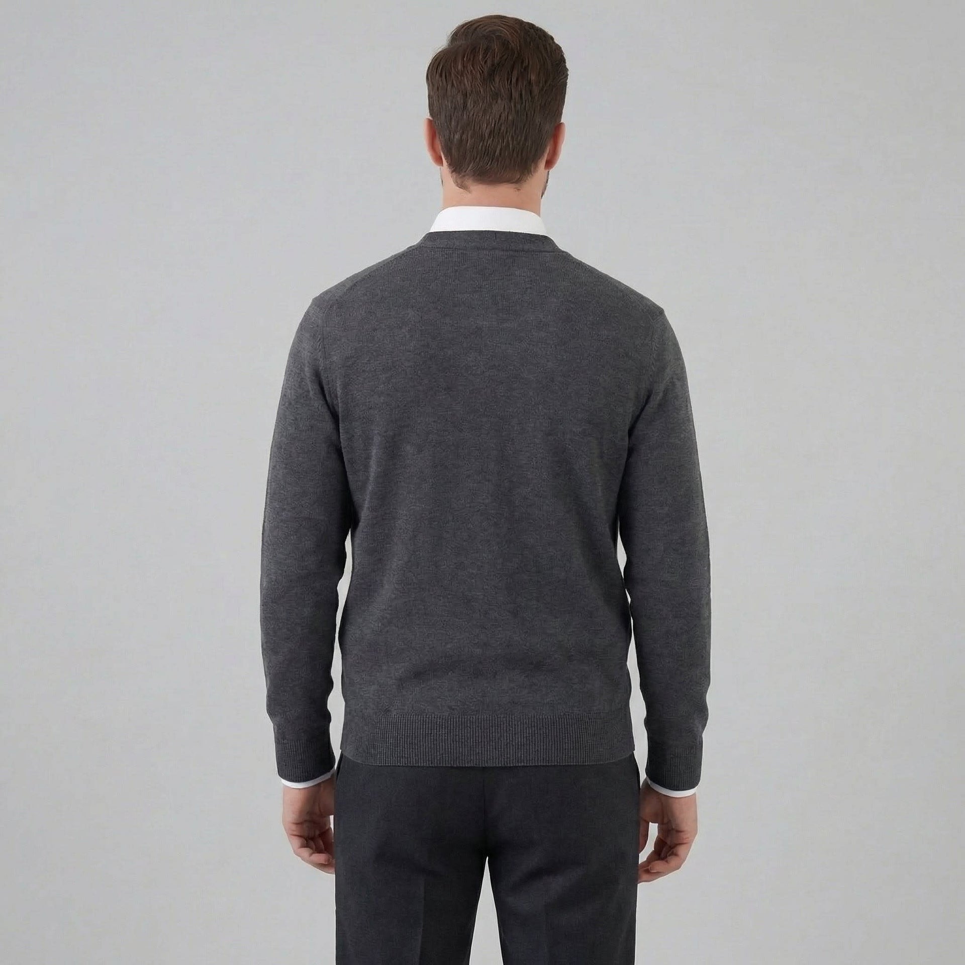 Herren Feinstrickjacke mit V-Ausschnitt | Sebastian