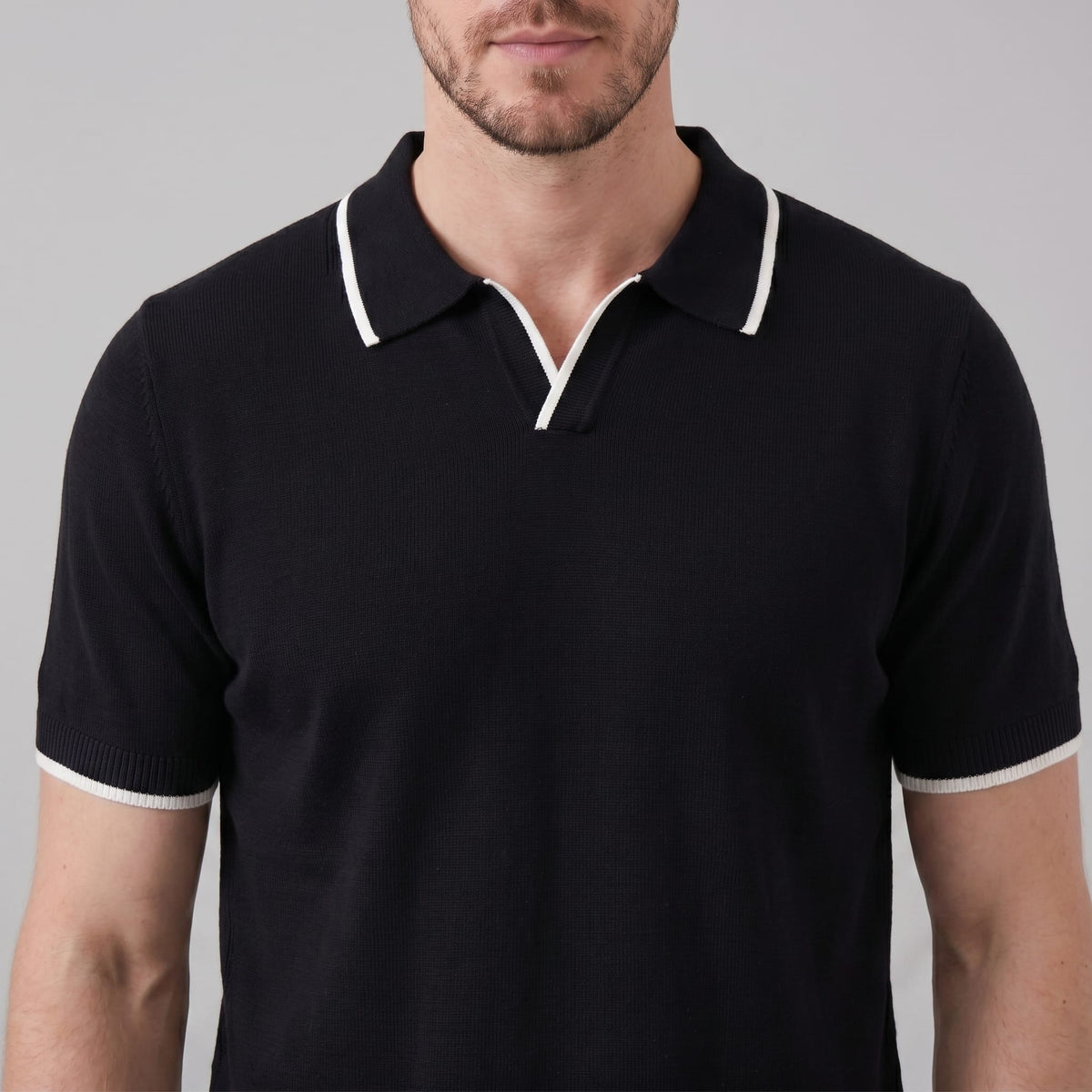Herren Strickpoloshirt mit Kontrastpaspel Slim Fit | Eike
