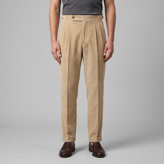 Herren Cordhose mit Bundfalten und Aufschlag | Vitus_1