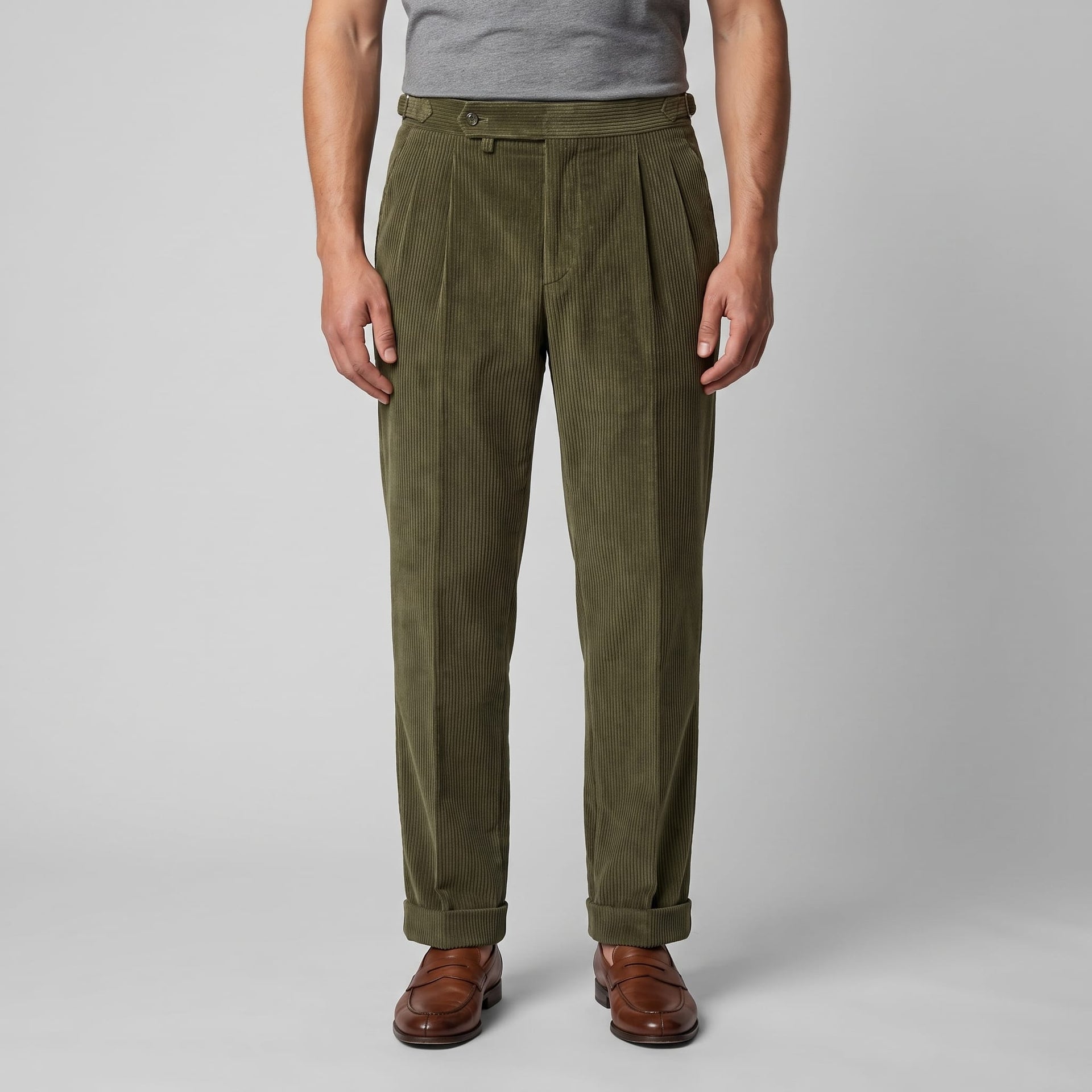 Herren Cordhose mit Bundfalten und Aufschlag | Vitus