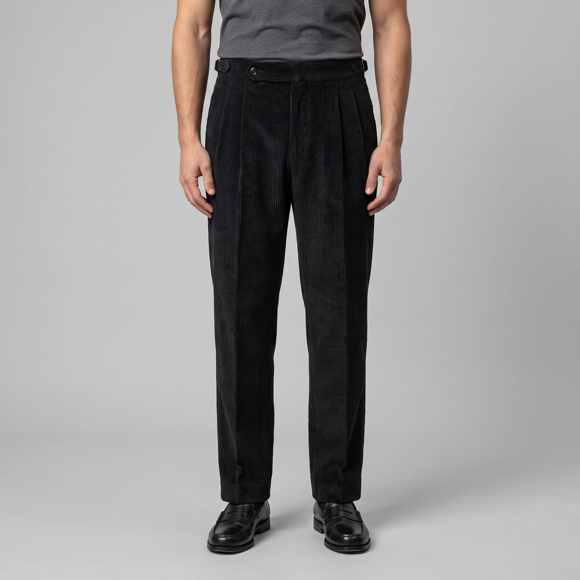 Herren Cordhose mit Bundfalten und Aufschlag | Vitus