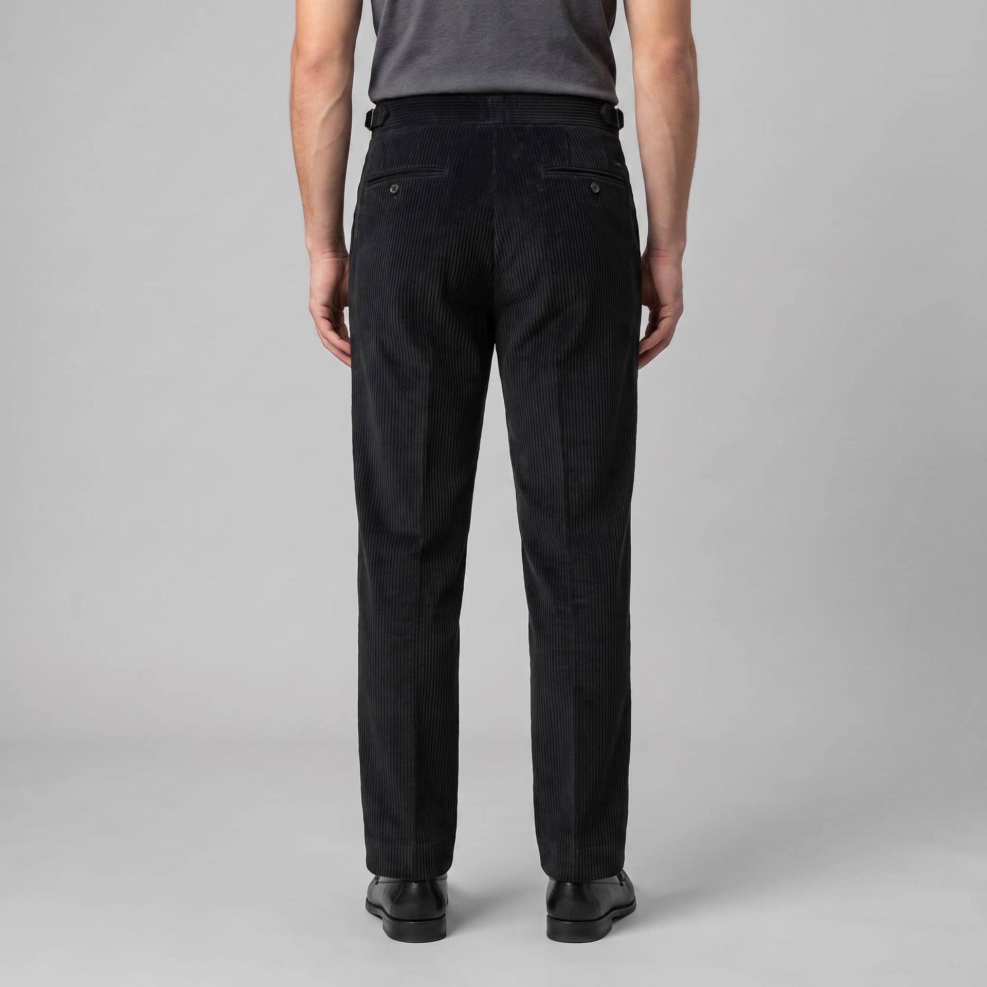 Herren Cordhose mit Bundfalten und Aufschlag | Vitus