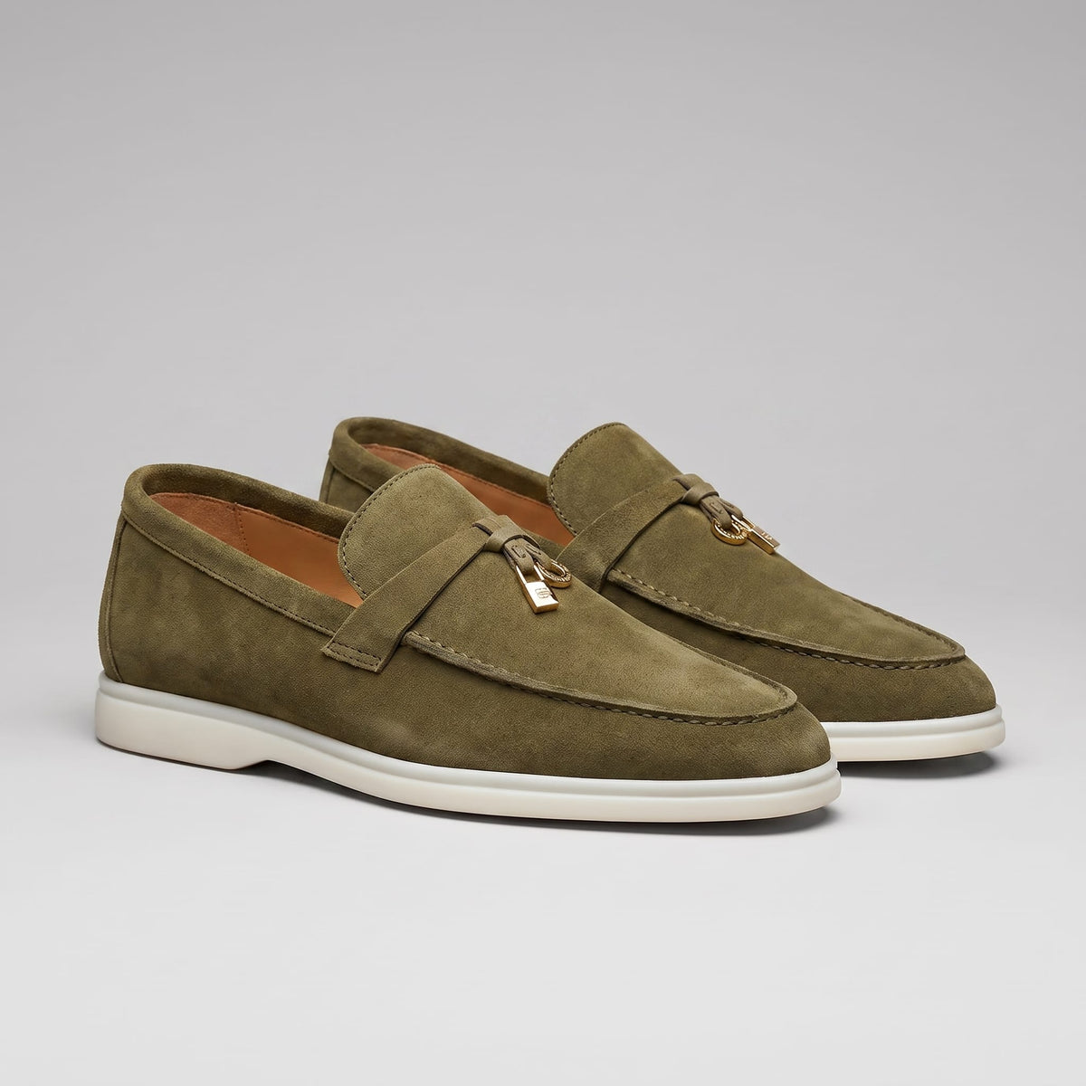 Herren Wildlederloafer mit Zieranhänger | Heiner