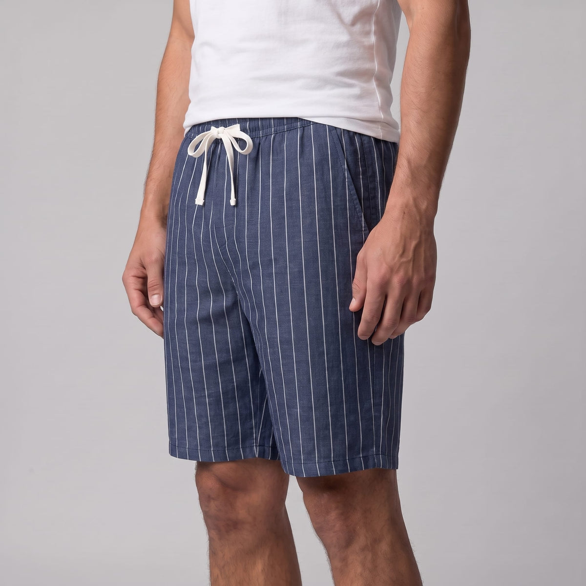 Herren Leinenshorts mit Nadelstreifen | Reimund