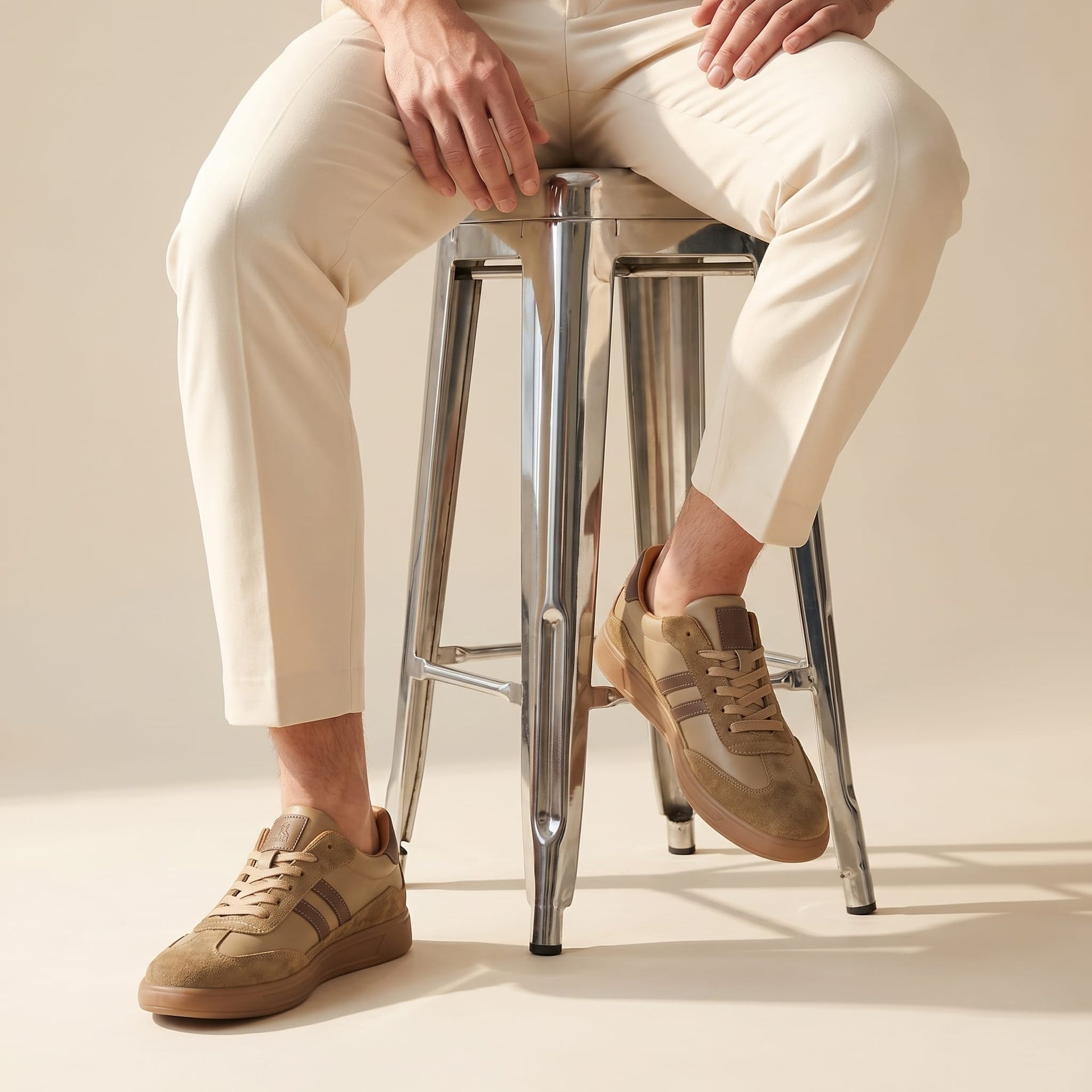 Herren Ledersneaker mit Kontraststreifen | Gebhard