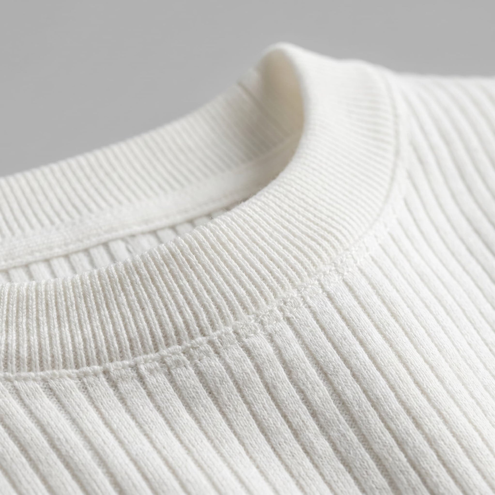 Herren Rippstrickshirt mit Rundhalsausschnitt | Helmfried