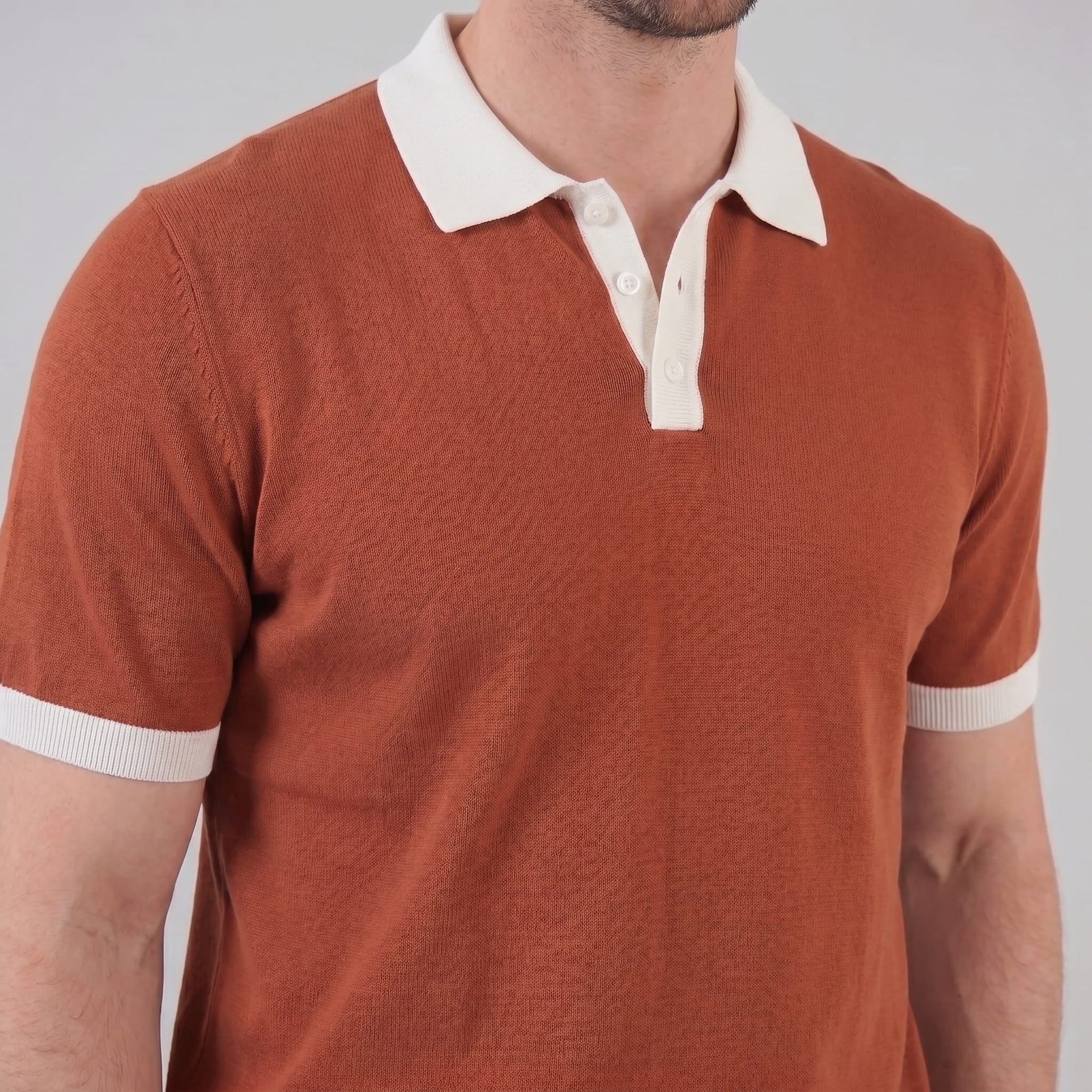 Herren Strickpolo mit Kontrastkragen | Maximilian
