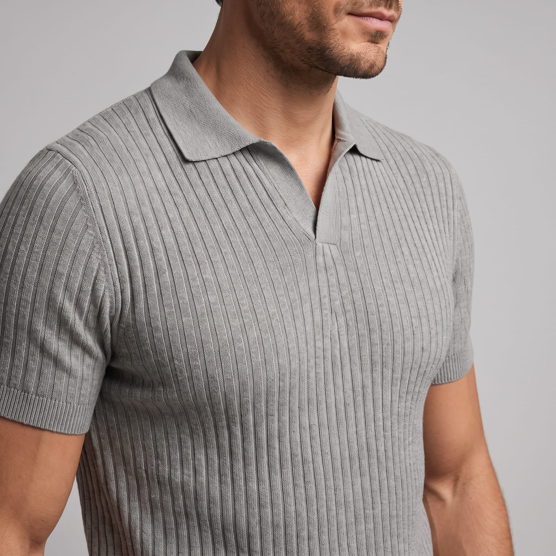 Herren Rippstrickpoloshirt Slim Fit mit V-Ausschnitt | Götz