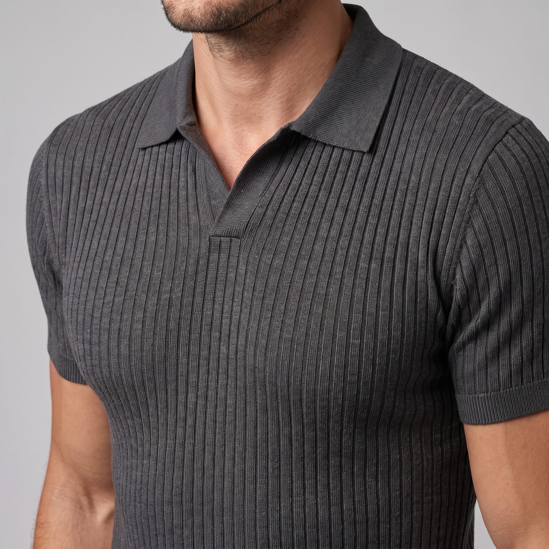 Herren Rippstrickpoloshirt Slim Fit mit V-Ausschnitt | Götz