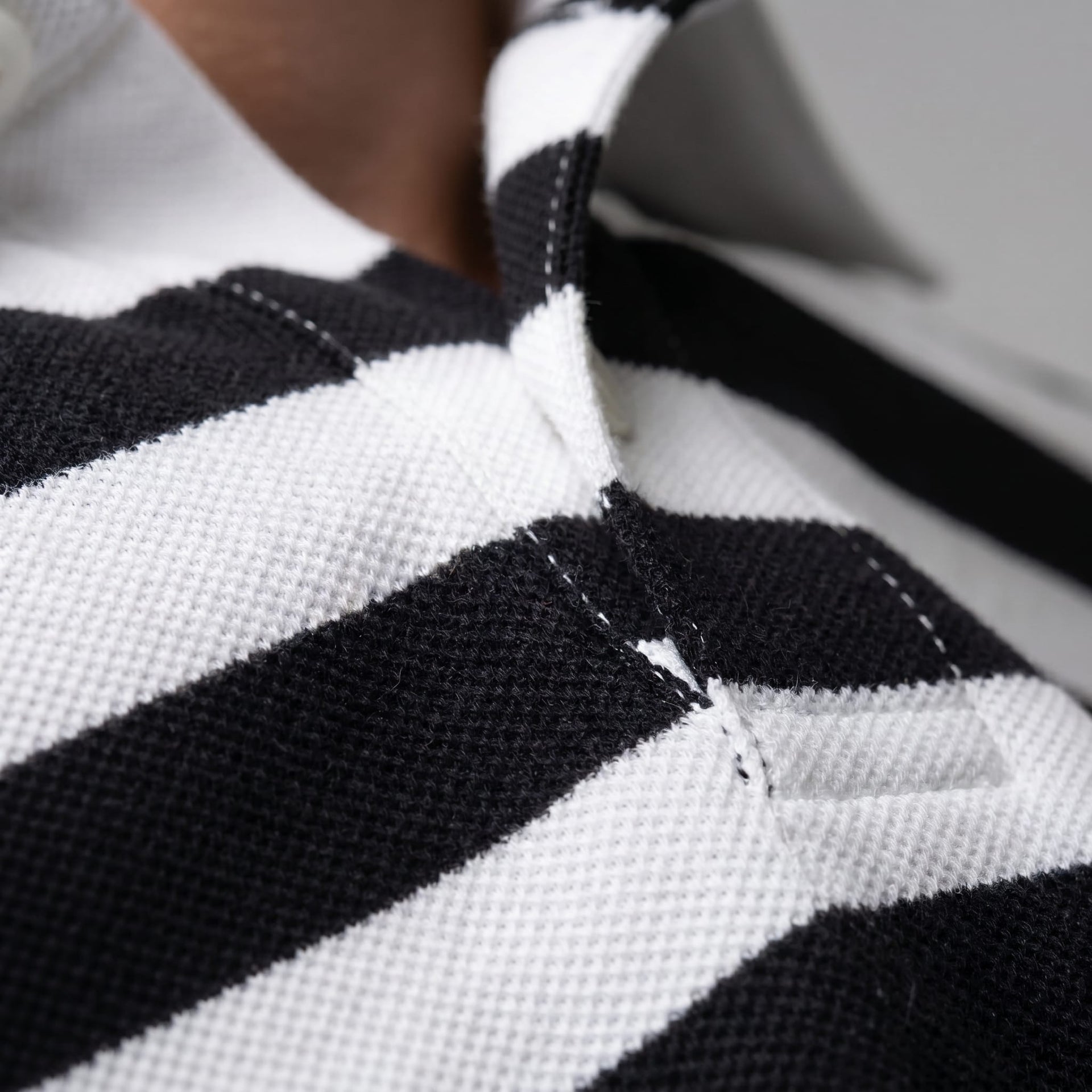 Herren Poloshirt gestreift mit Kontrastkragen | Oswald