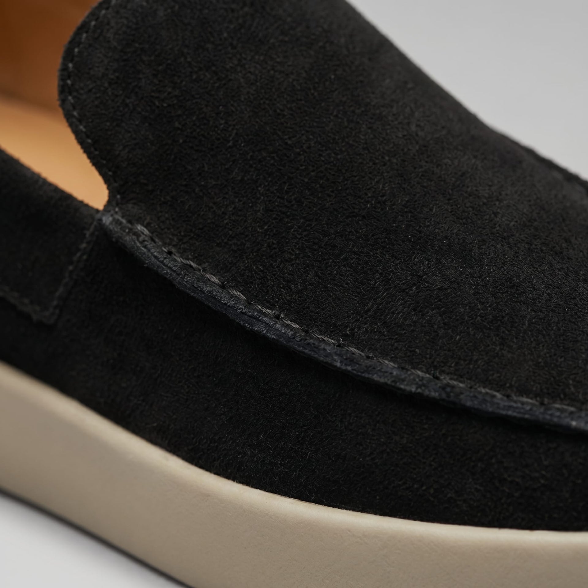 Herren Wildleder-Loafer mit Kontrastsohle | Edgar