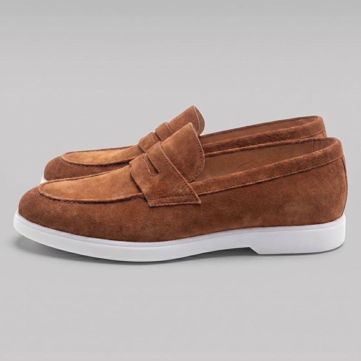 Herren Wildleder-Loafer mit weißer Sohle | Egbert_22
