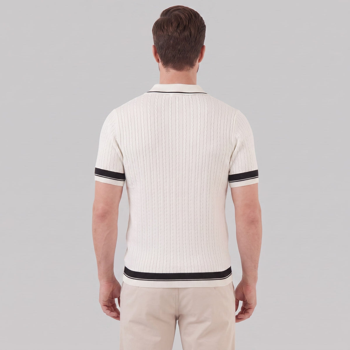 Herren Strickpolo mit Zopfmuster und Kontrastbündchen | Hartwin