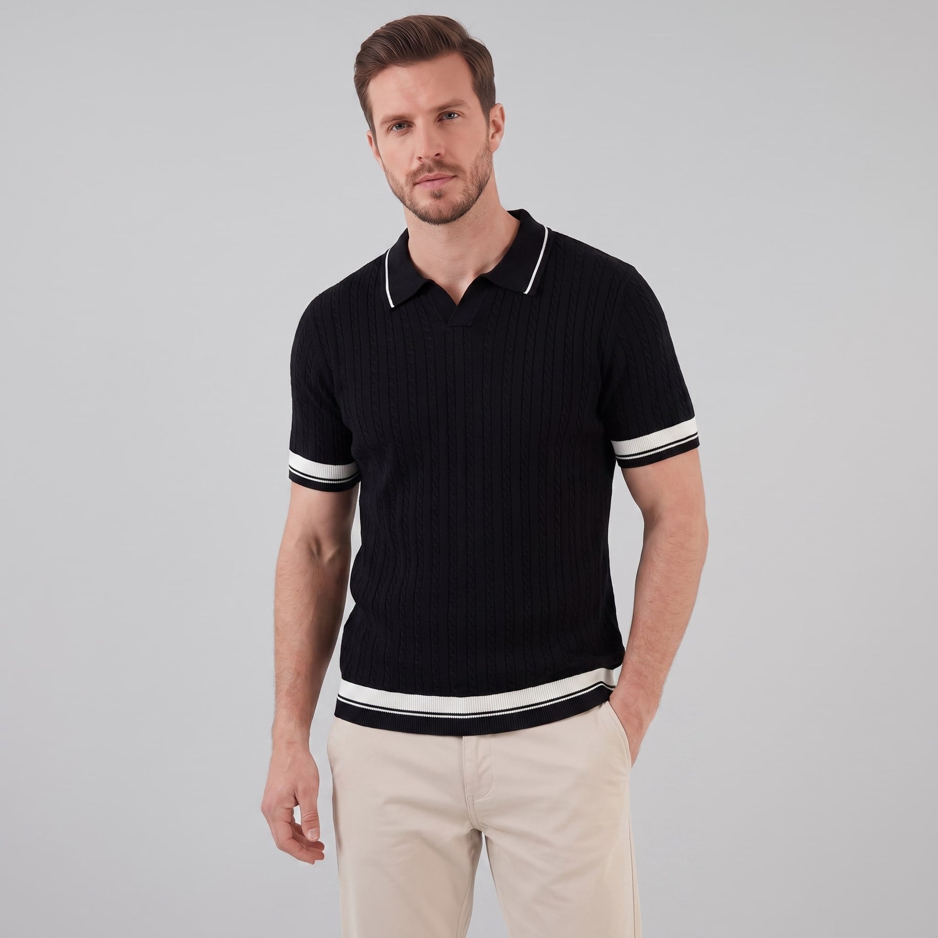 Herren Strickpolo mit Zopfmuster und Kontrastbündchen | Hartwin