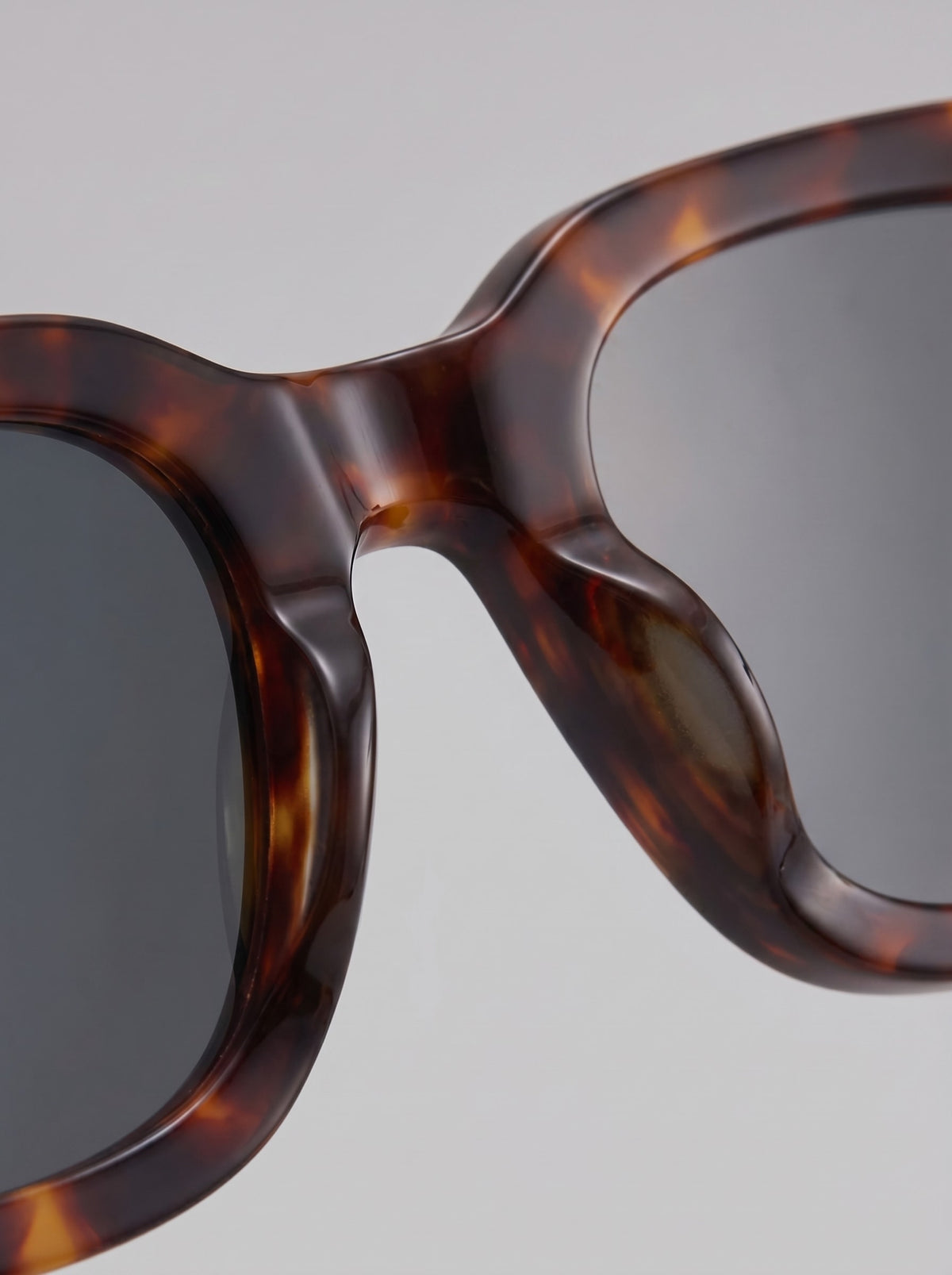 Herren Sonnenbrille eckig mit dunklen Gläsern | Hasso_8