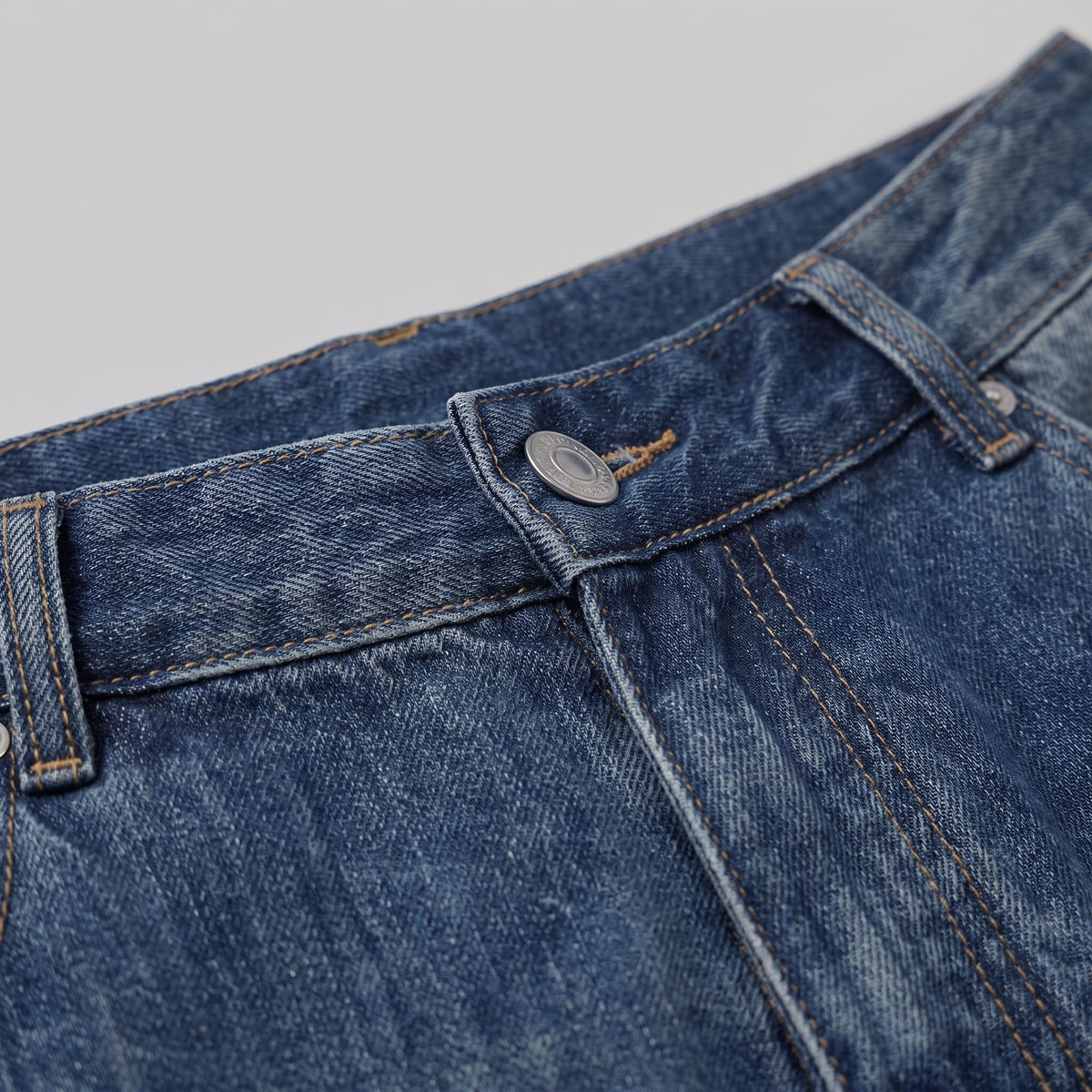Herren Jeansshorts mit weitem Bein und Fünf-Taschen-Schnitt | Diethelm