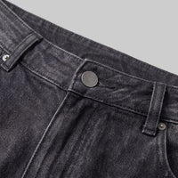 Herren Jeansshorts mit weitem Bein und Fünf-Taschen-Schnitt | Diethelm