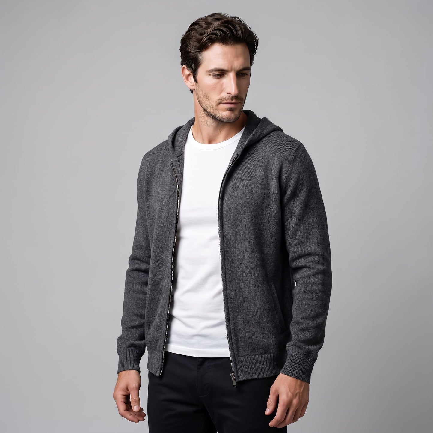 Herren Wollstrickjacke mit Kapuze und Reißverschluss | Thilo_26