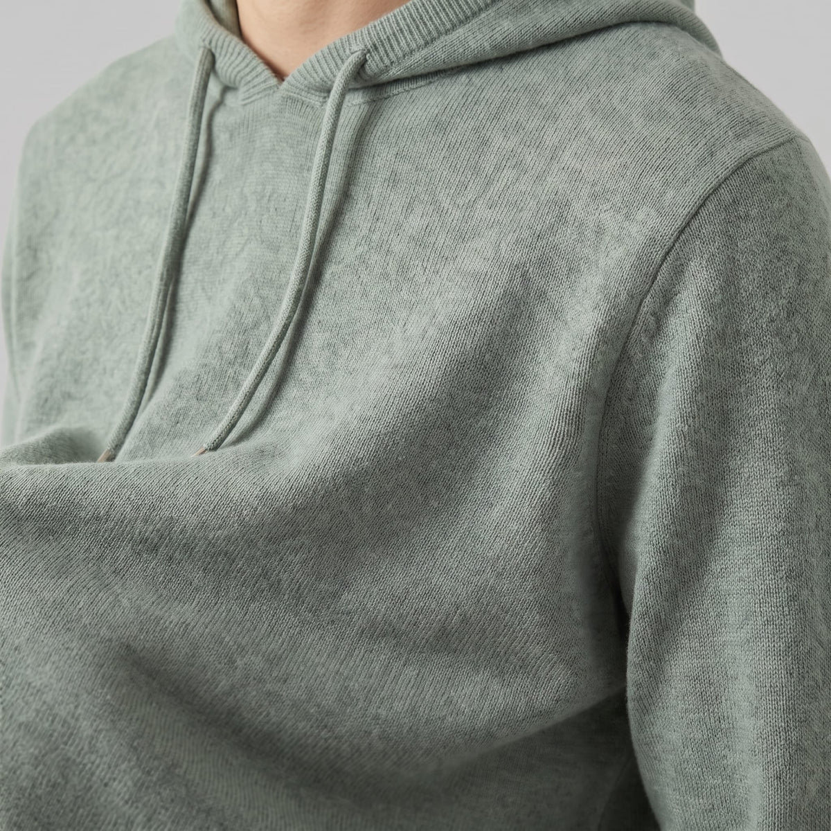 Herren Wollpullover mit Kapuze und Kordelzug | Thomas
